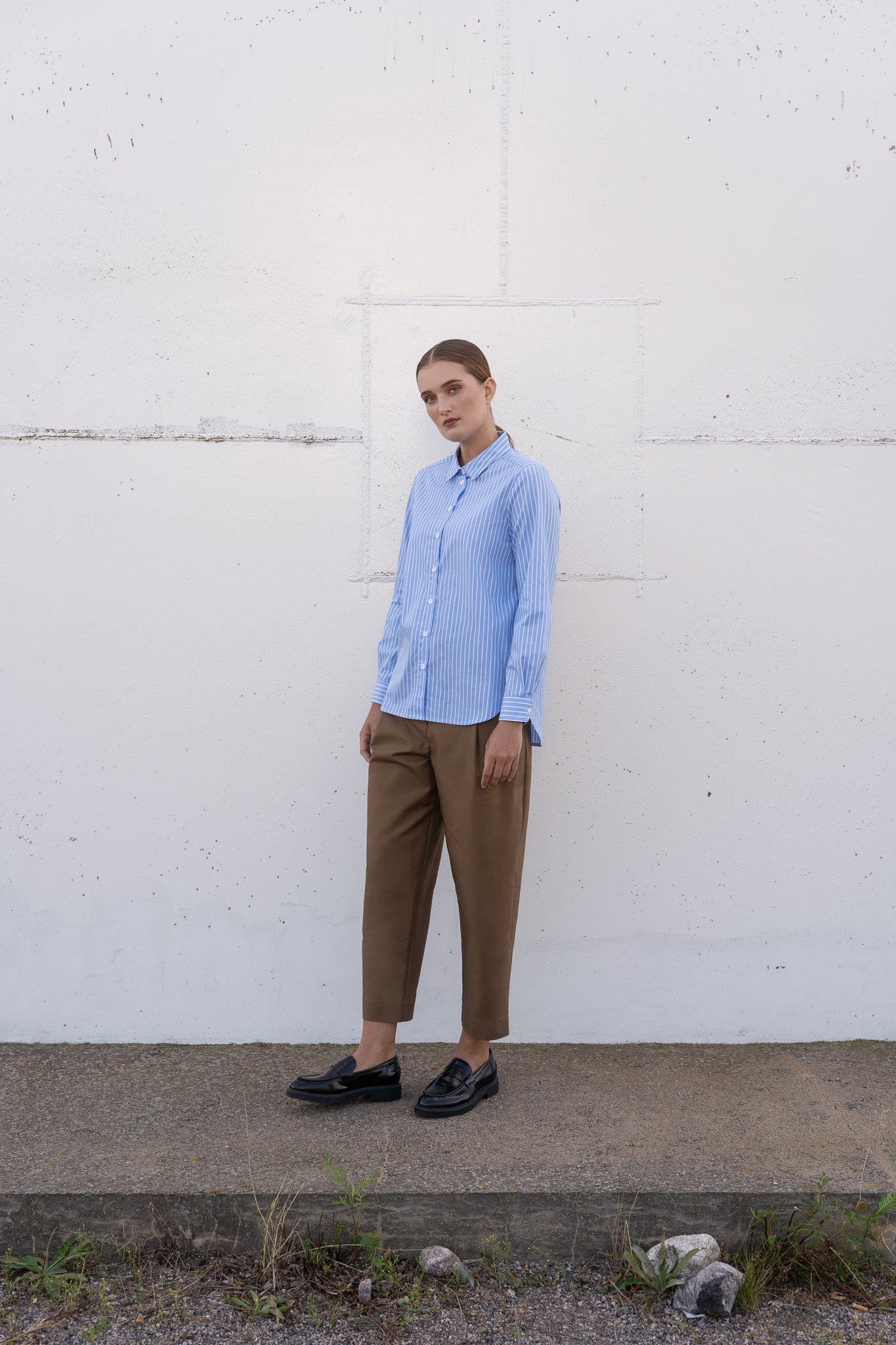 PLEATED TROUSERS