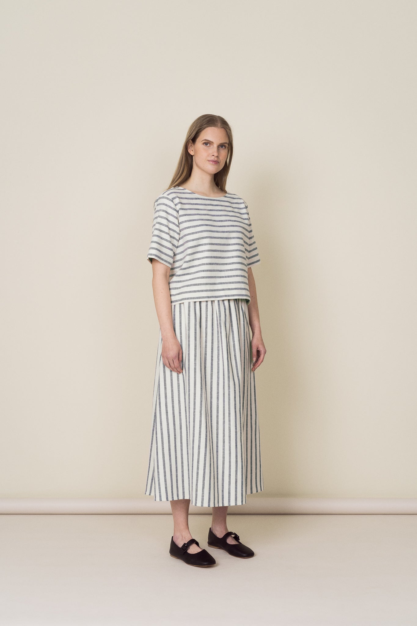 STRIPED CROPPED SHIRT