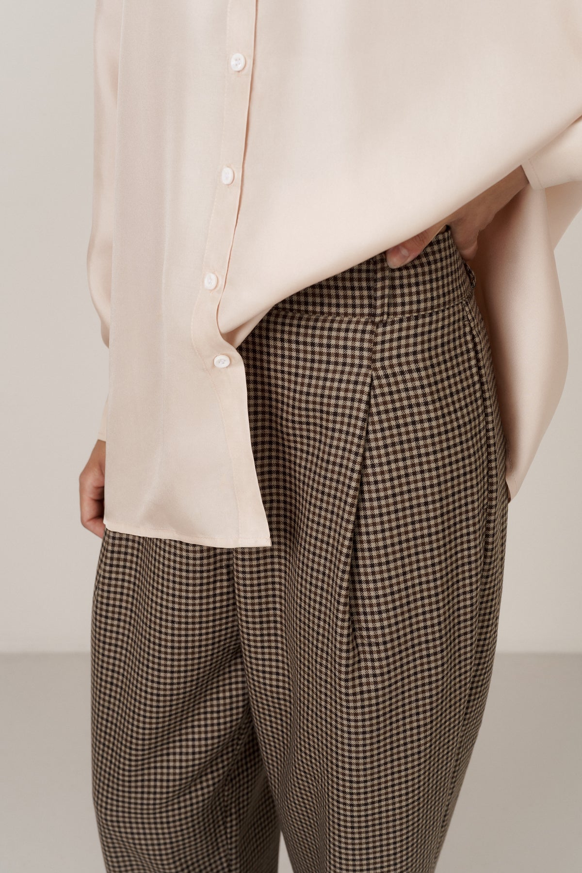 PLEATED WOOL TROUSERS GINGHAM