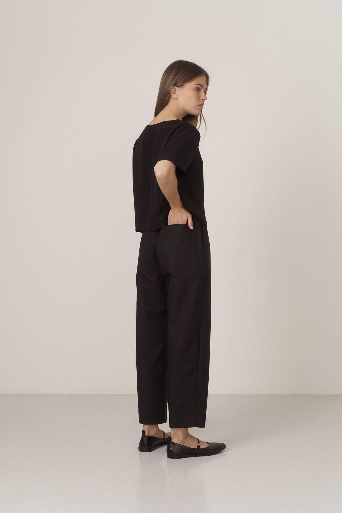 BARREL LEG TROUSERS