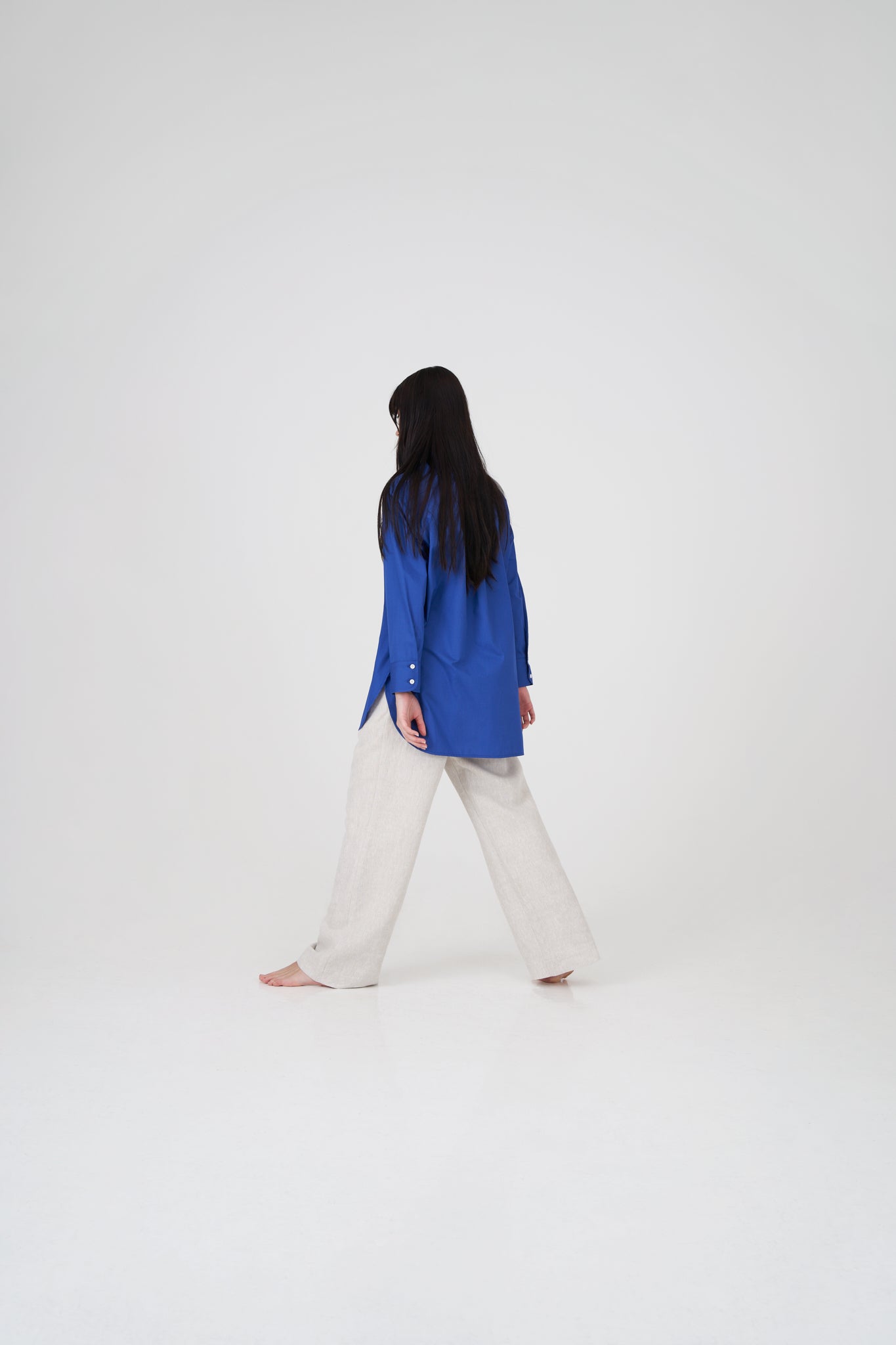 PLEATED LINEN STRAIGHT-LEG TROUSERS