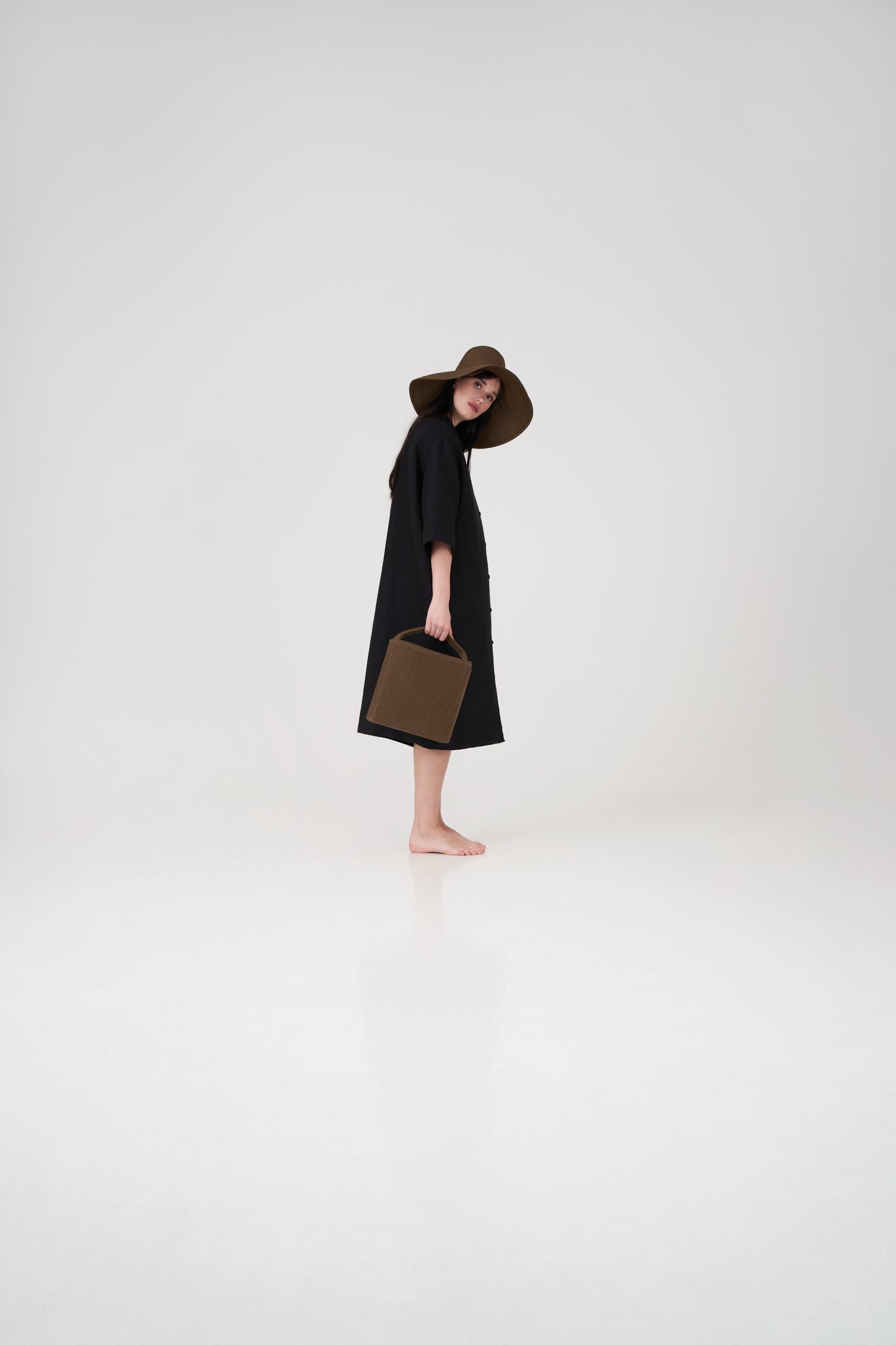 BRAIDED BAG AND GARDEN HAT